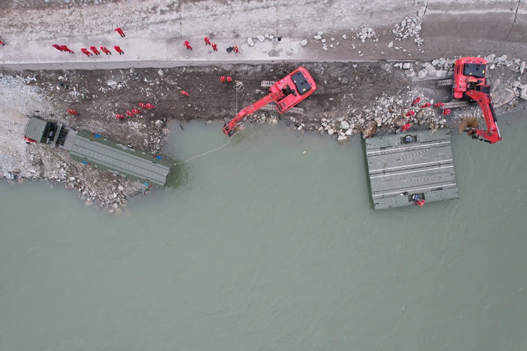 Rapidly Emplaced Bridge
